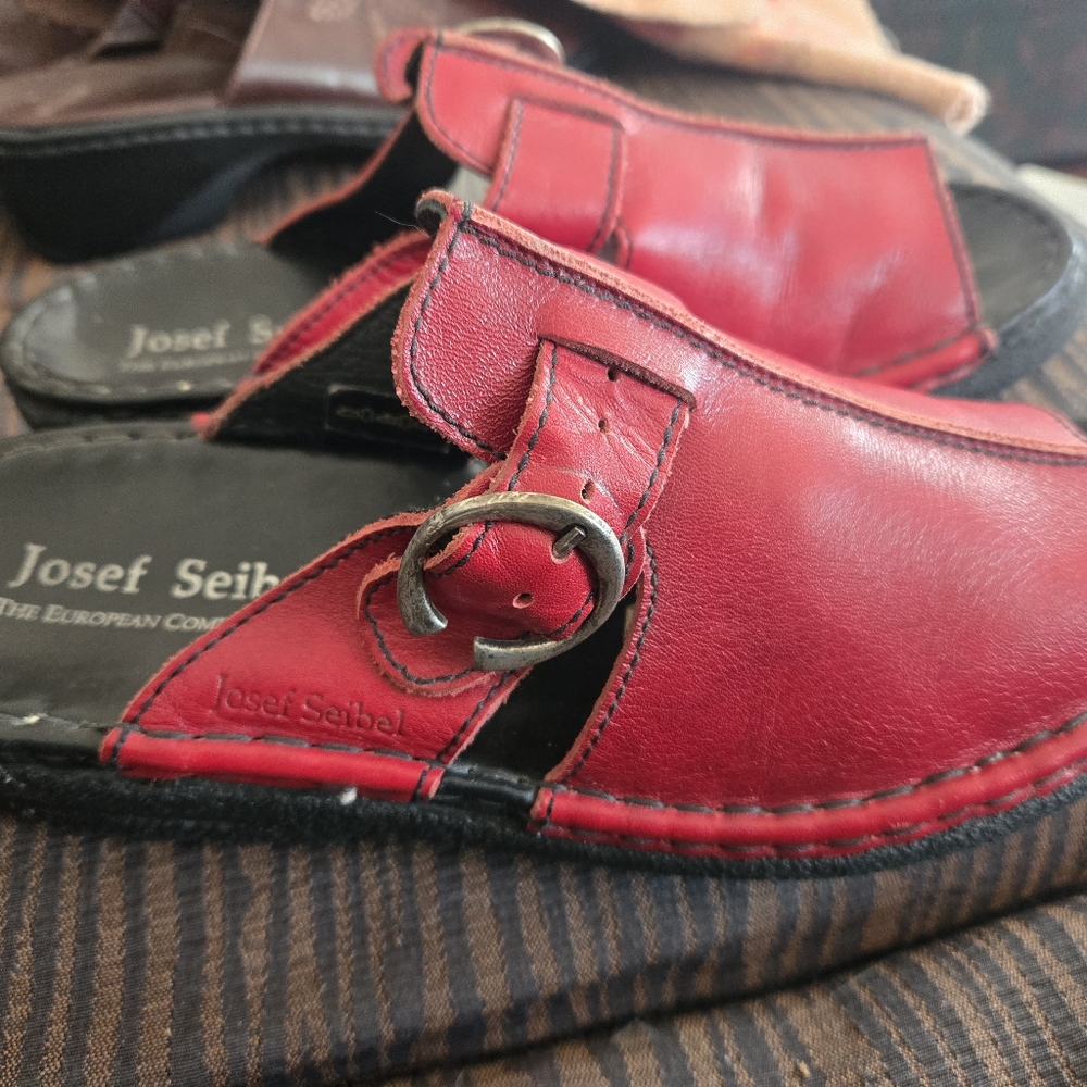 Josef Seibel Women's Red Leather Sandals